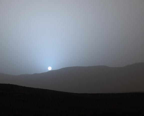 Blue sunset on Mars. Photo from NASA's Curiosity Rover.